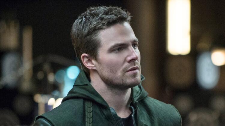 The Flash: Stephen Amell comemora fim das filmagens da 9ª temporada