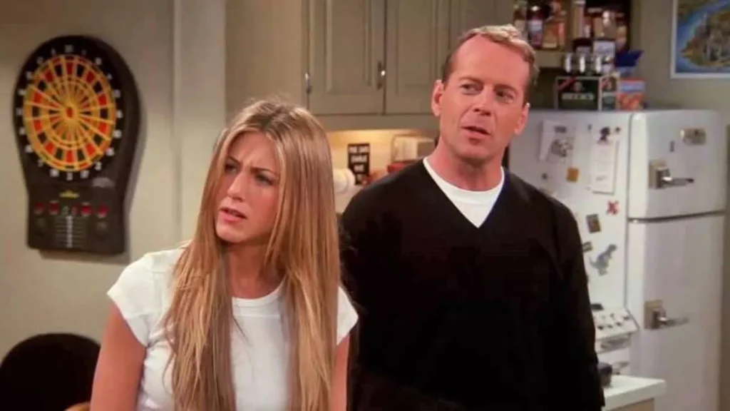 A curiosa razão pela qual Bruce Willis se recusou a beijar Jennifer Aniston em Friends