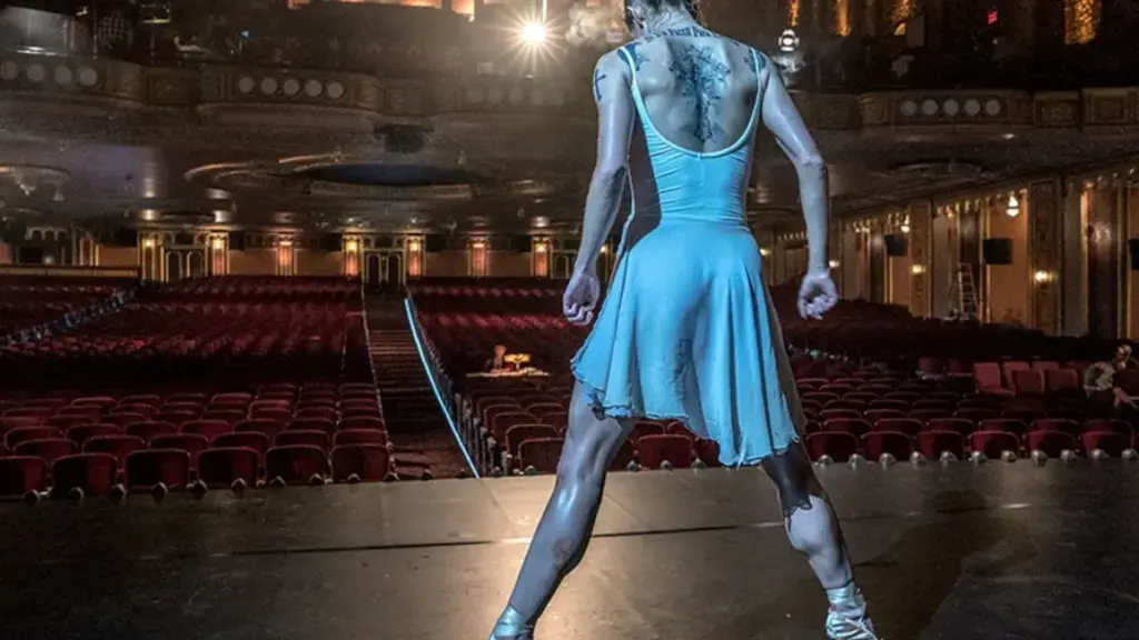 Anjelica Huston fala sobre seu papel em Ballerina e desejo para John Wick 5