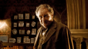 ‘Harry Potter’: Bill Nighy retorna ao Mundo Bruxo em novo papel nos audiolivros da Audible